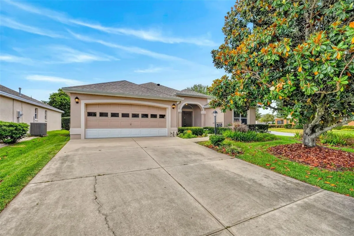 Property Slideshow image 1 of 85 | 2612 morven park way, The Villages, FL, 32162