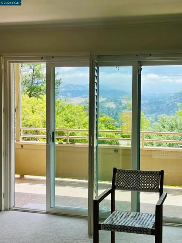 Property Slideshow image 1 of 43 | 2409 golden rain rd 1, Walnut Creek, CA, 94595