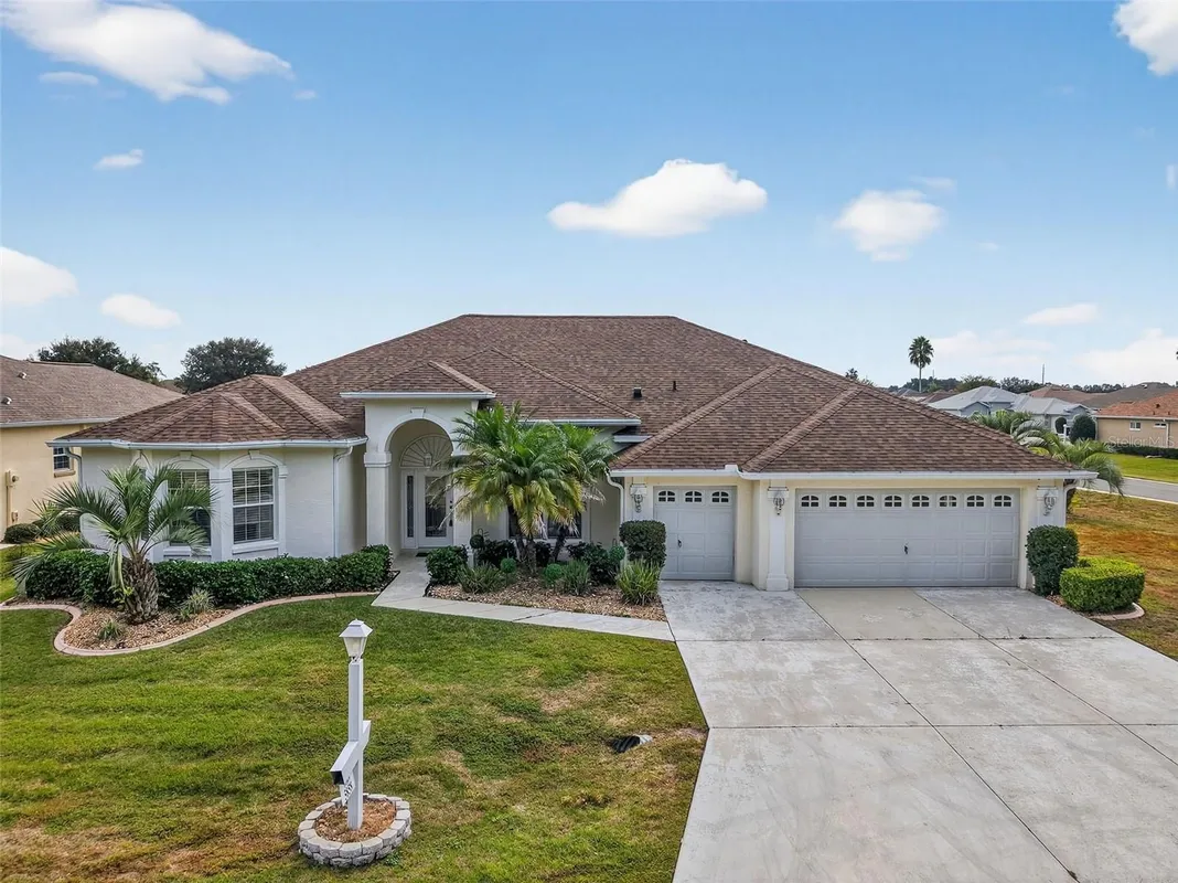 Property Slideshow image 1 of 36 | 5858 nw 27th pl, Ocala, FL, 34482