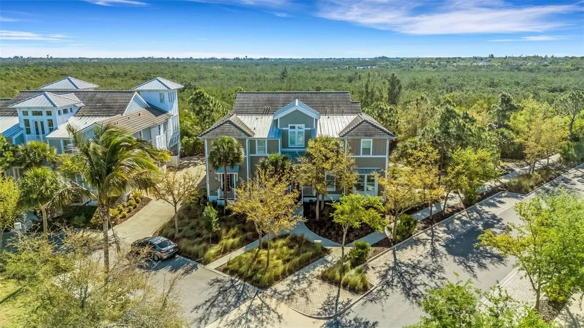 Property Slideshow image 1 of 62 | 289 sapphire lake dr 202, Bradenton, FL, 34209