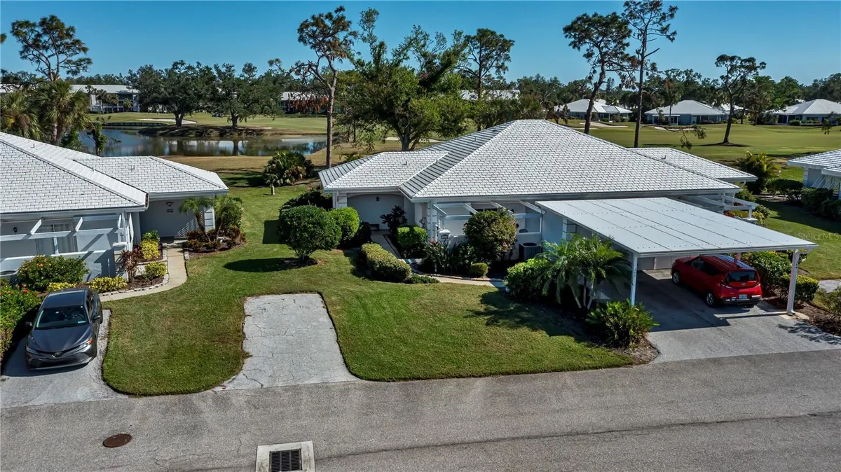 Property Slideshow image 1 of 59 | 262 cerromar way 53, Venice, FL, 34293