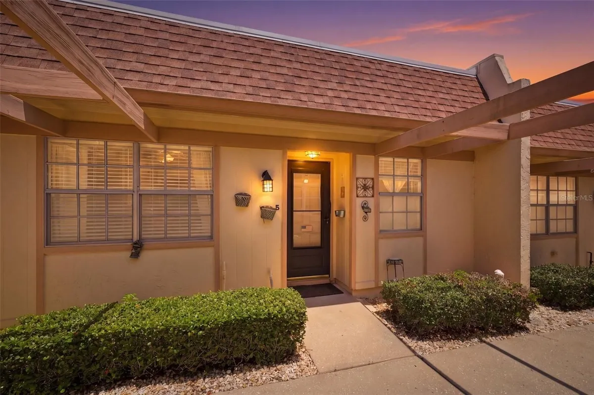 Property Slideshow image 1 of 44 | 11210 carriage hill dr 5, Port Richey, FL, 34668