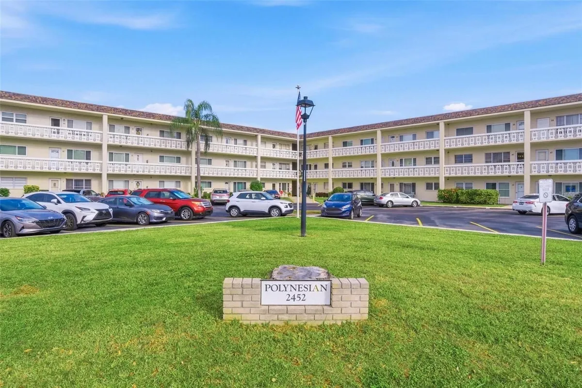 Property Slideshow image 1 of 18 | 2452 brazilia dr apt 34, Clearwater, FL, 33763