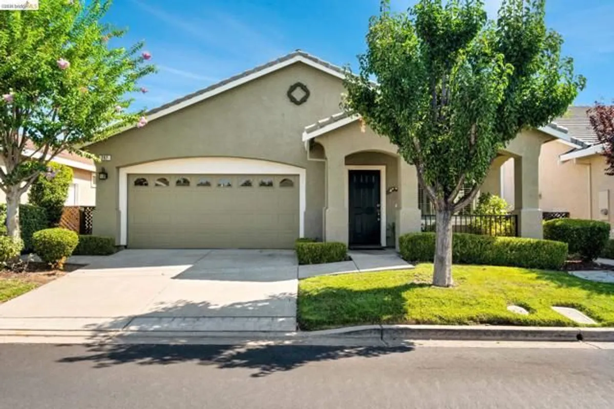 Property Slideshow image 1 of 44 | 297 baldwin dr, Brentwood (Cc), CA, 94513