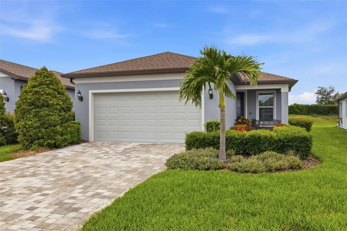 Property Slideshow image 1 of 37 | 10462 spring tide way, Parrish, FL, 34219