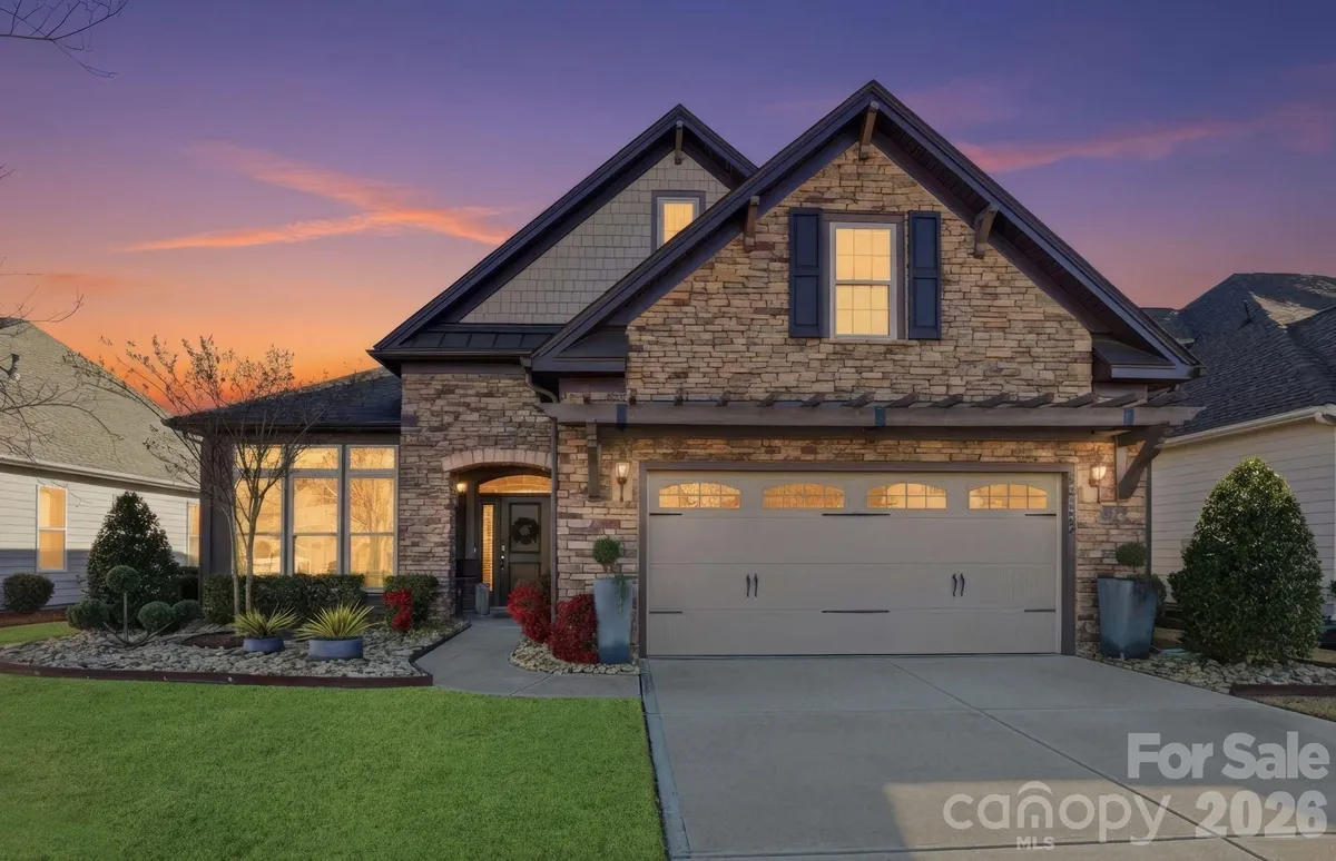 Property Slideshow image 1 of 47 | 13123 palisades shoals rd, Charlotte, NC, 28278