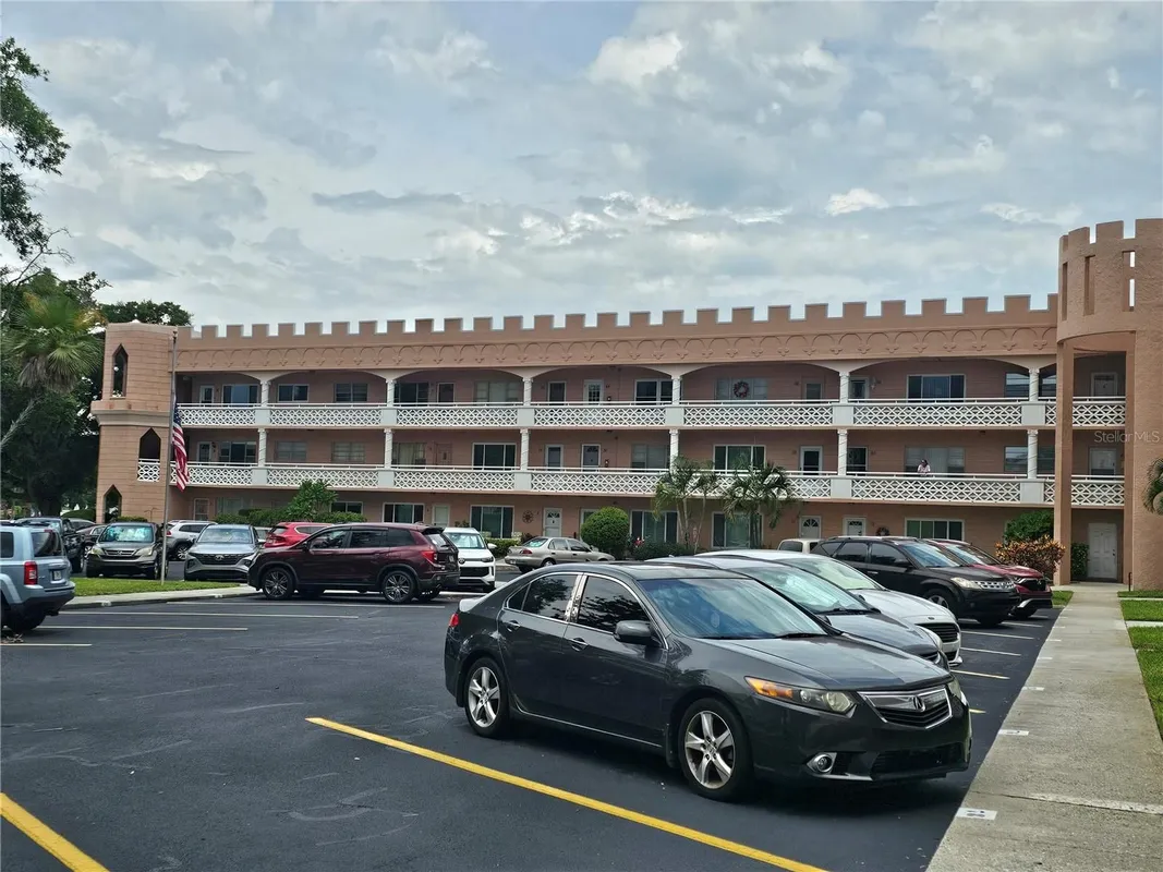 Property Slideshow image 1 of 76 | 2458 columbia dr 66, Clearwater, FL, 33763
