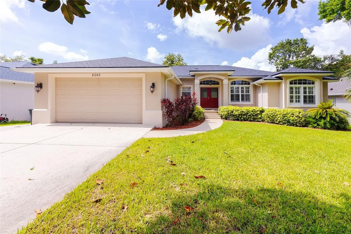 Property Slideshow image 1 of 66 | 6065 spruce point cir, Port Orange, FL, 32128
