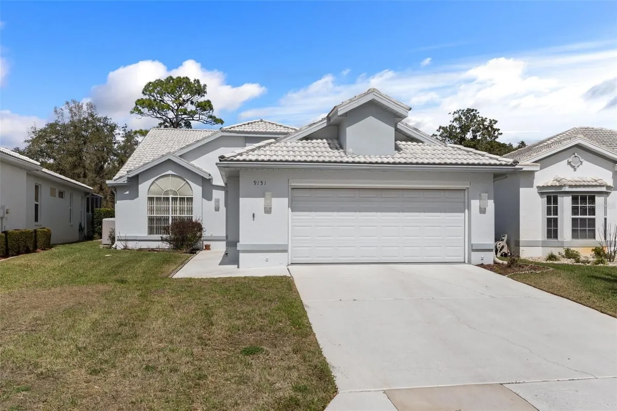 Property Slideshow image 1 of 52 | 9151 rhett ln, Weeki Wachee, FL, 34613