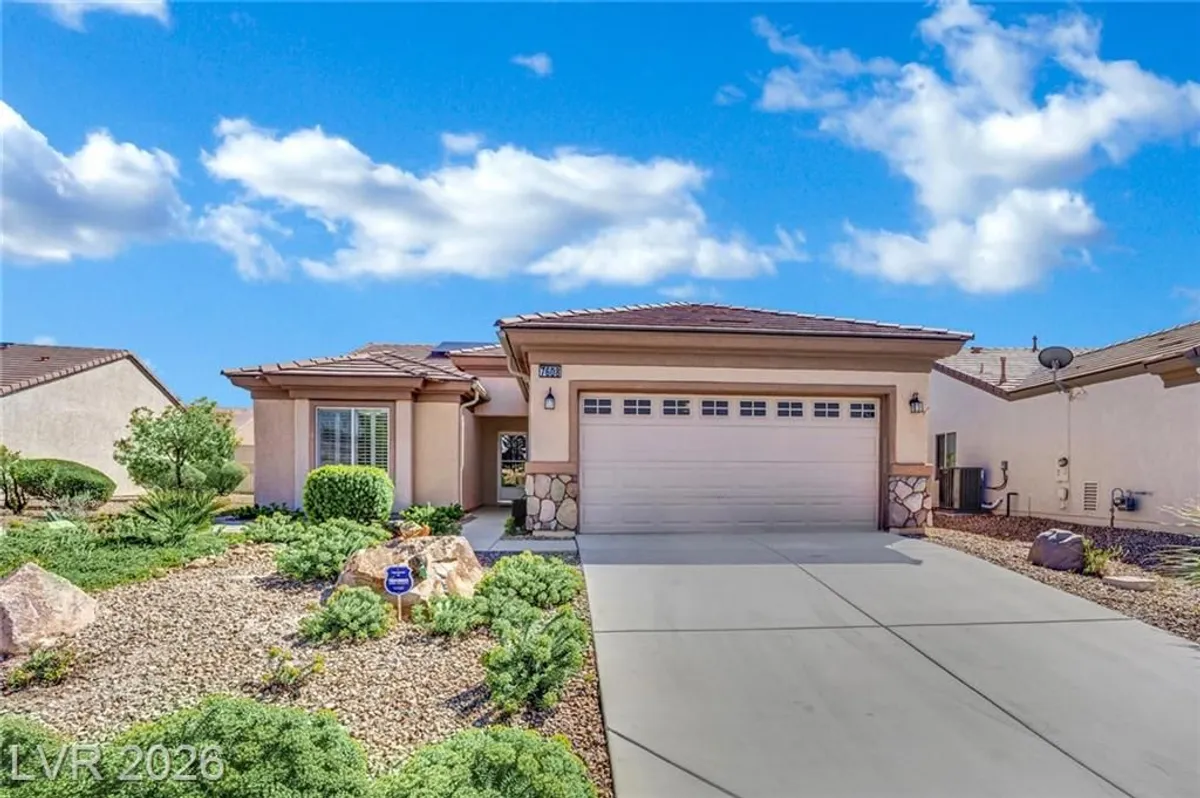 Property Slideshow image 1 of 59 | 7608 broadwing dr, North Las Vegas, NV, 89084