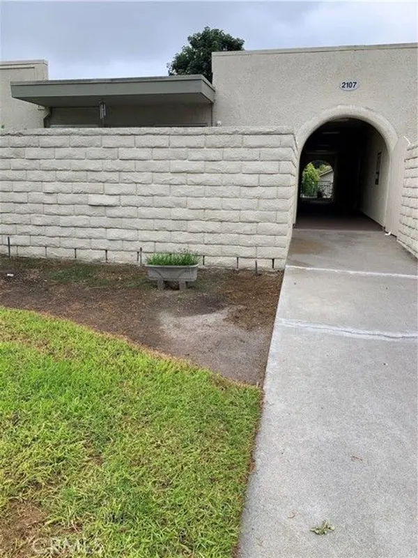 Property Slideshow image 1 of 6 | 2107 ronda granada unit t, Laguna Woods, CA, 92637