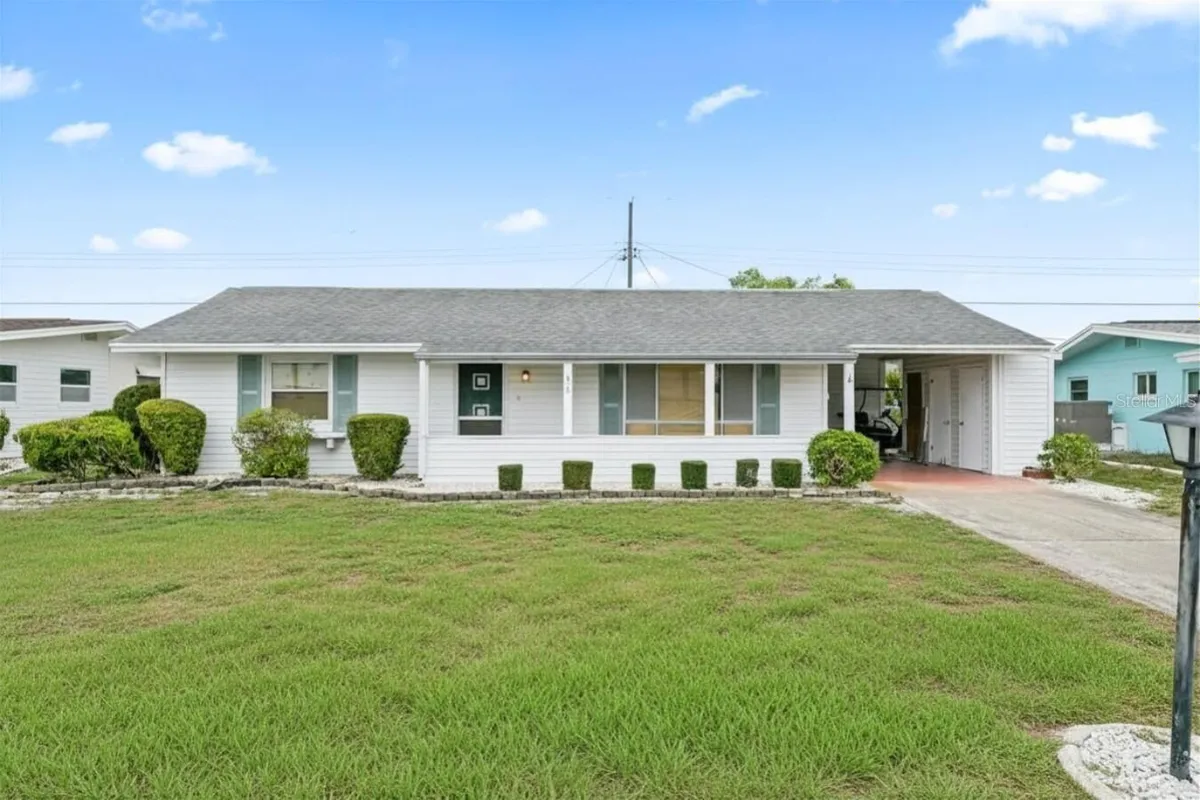 Property Slideshow image 1 of 37 | 816 oakmont ave, Sun City Center, FL, 33573