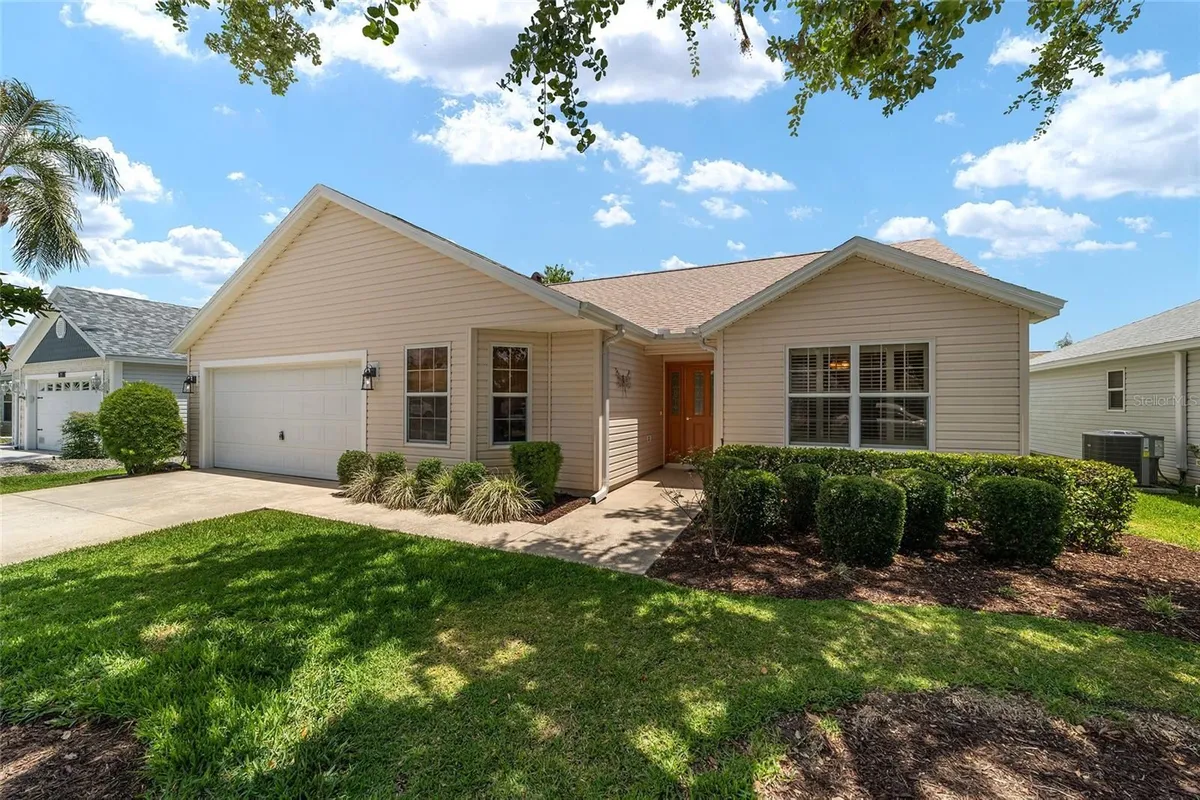 Property Slideshow image 1 of 41 | 1870 treadwell ter, The Villages, FL, 32162