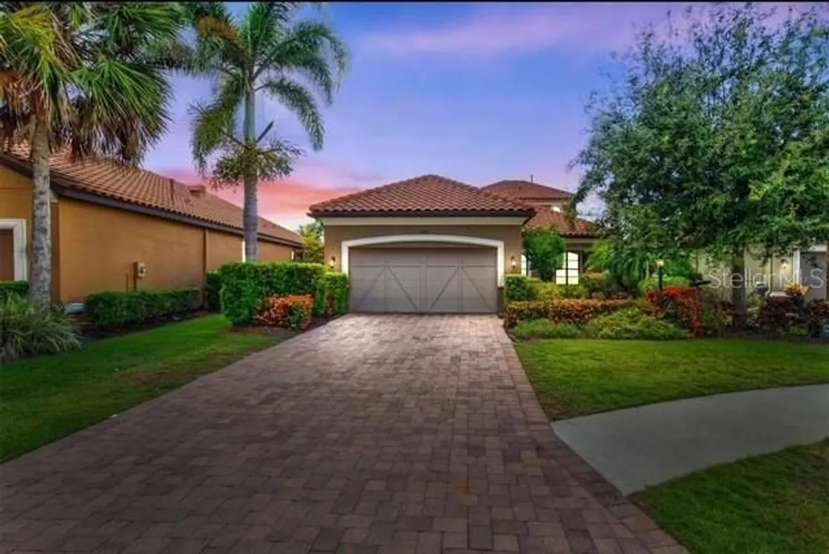 Property Slideshow image 1 of 19 | 12762 del corso loop, Bradenton, FL, 34211