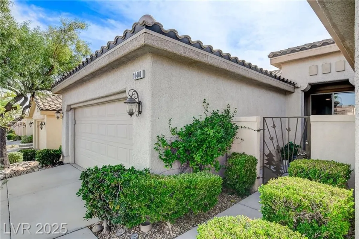 Property Slideshow image 1 of 41 | 10481 premia pl, Las Vegas, NV, 89135