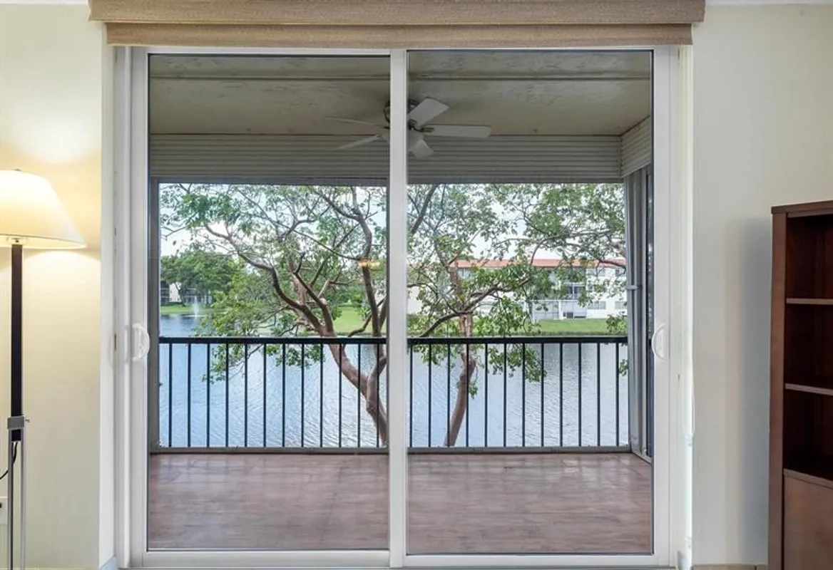 Property Slideshow image 1 of 27 | 8971 s hollybrook blvd apt 209, Pembroke Pines, FL, 33025