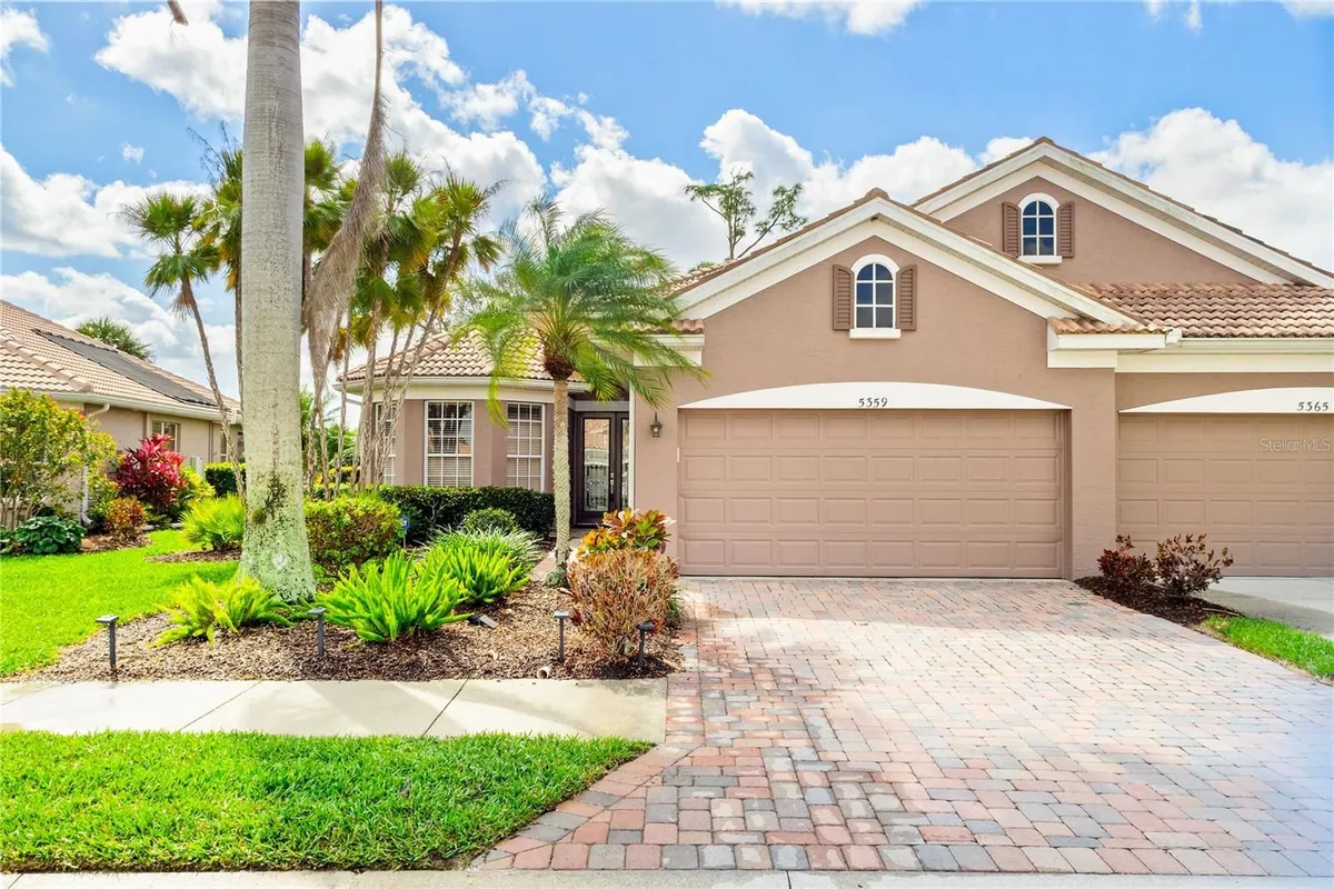 Property Slideshow image 1 of 57 | 5359 white ibis dr, North Port, FL, 34287