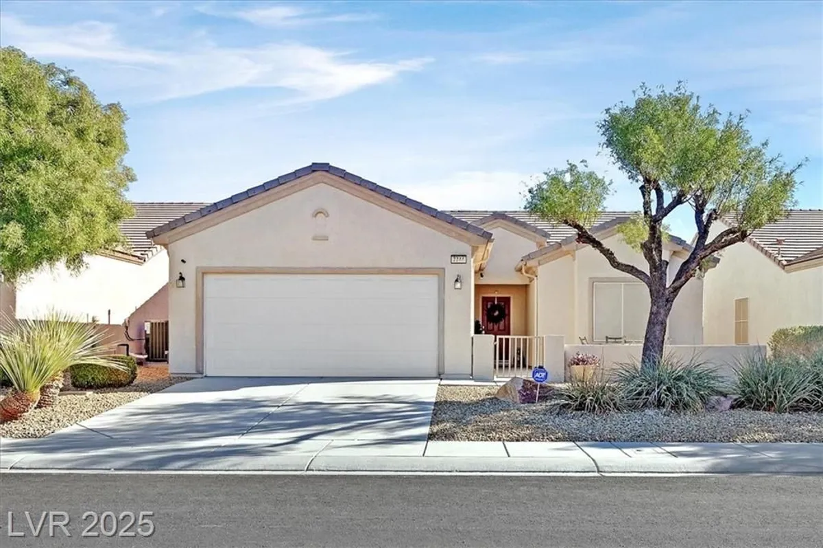 Property Slideshow image 1 of 25 | 7744 fruit dove st, North Las Vegas, NV, 89084