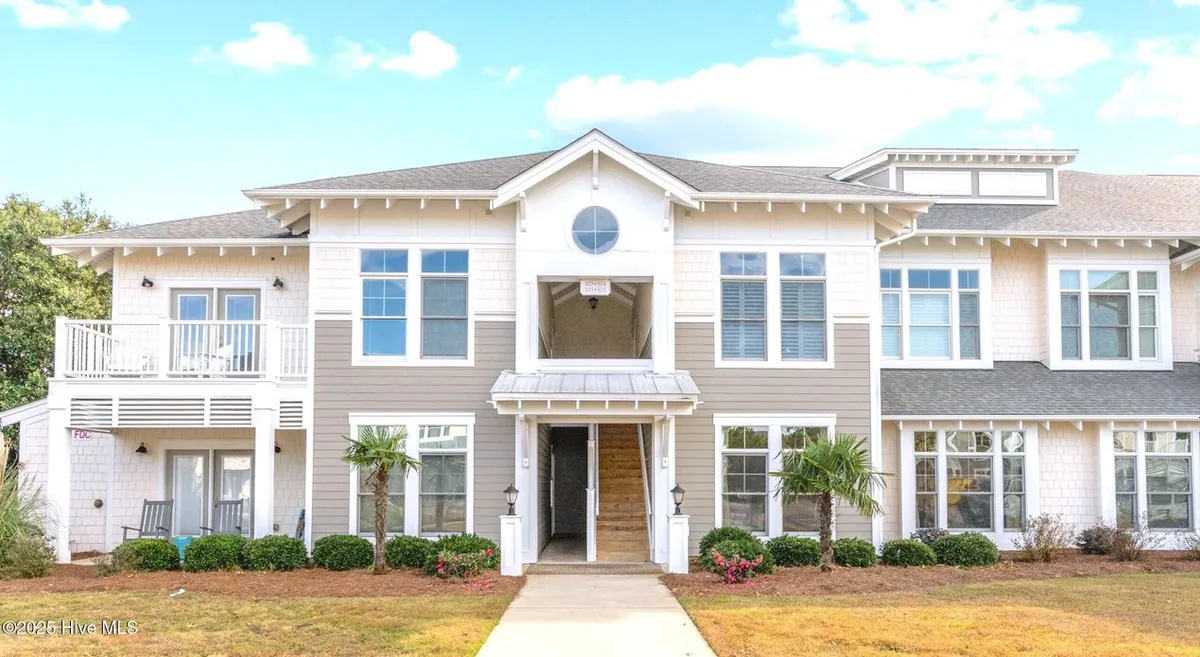 Property Slideshow image 1 of 79 | 2537 st james dr apt 102, Southport, NC, 28461