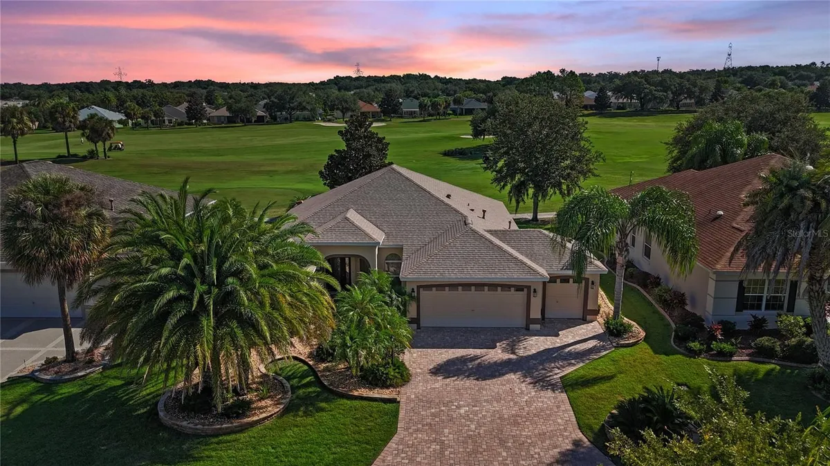 Property Slideshow image 1 of 44 | 445 society hill cir, The Villages, FL, 32162