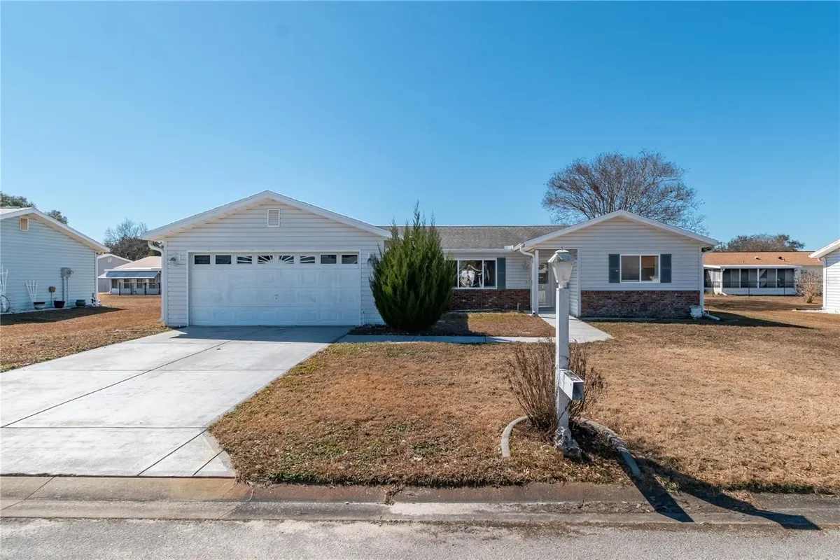 Property Slideshow image 1 of 43 | 17952 se 107th ct, Summerfield, FL, 34491