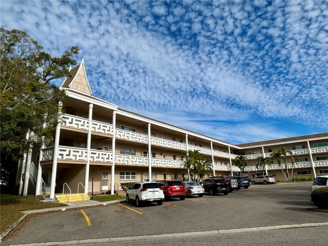 Property Slideshow image 1 of 51 | 2436 rhodesian dr 42, Clearwater, FL, 33763