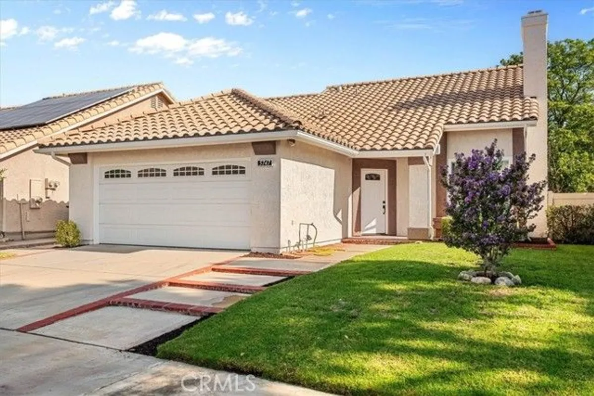 Property Slideshow image 1 of 36 | 5747 oakmont dr, Banning, CA, 92220