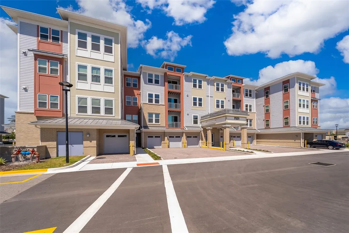 Property Slideshow image 1 of 45 | 7521 laureate blvd 5208, Orlando, FL, 32827