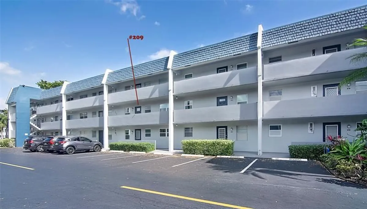 Property Slideshow image 1 of 25 | 7837 golf circle dr apt 209, Margate, FL, 33063