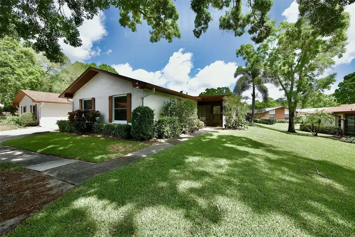 Property Slideshow image 1 of 39 | 2291 shelly dr d, Palm Harbor, FL, 34684