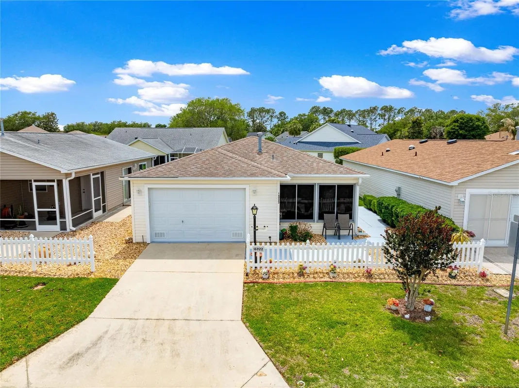 Property Slideshow image 1 of 45 | 16922 se 81st charlesfort ave, The Villages, FL, 32162