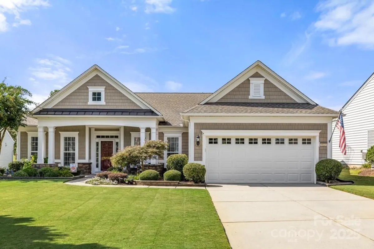 Property Slideshow image 1 of 44 | 9015 badlands ct, Fort Mill, SC, 29707