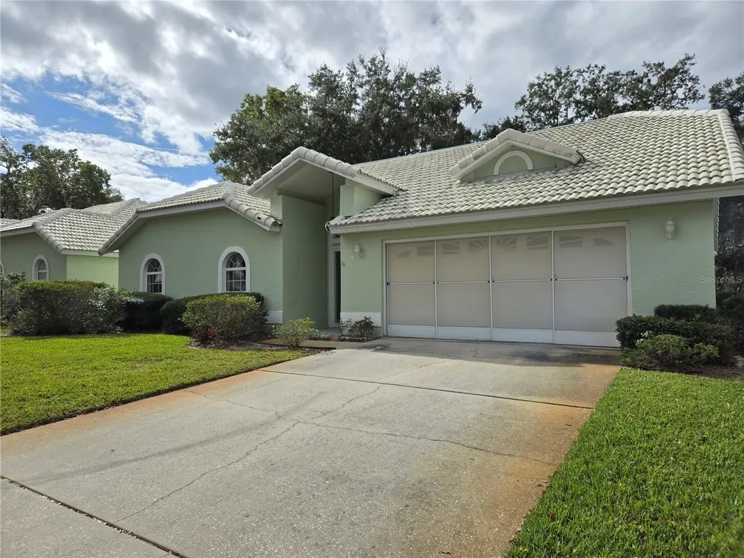 Property Slideshow image 1 of 29 | 719 balmoral ct, Inverness, FL, 34453