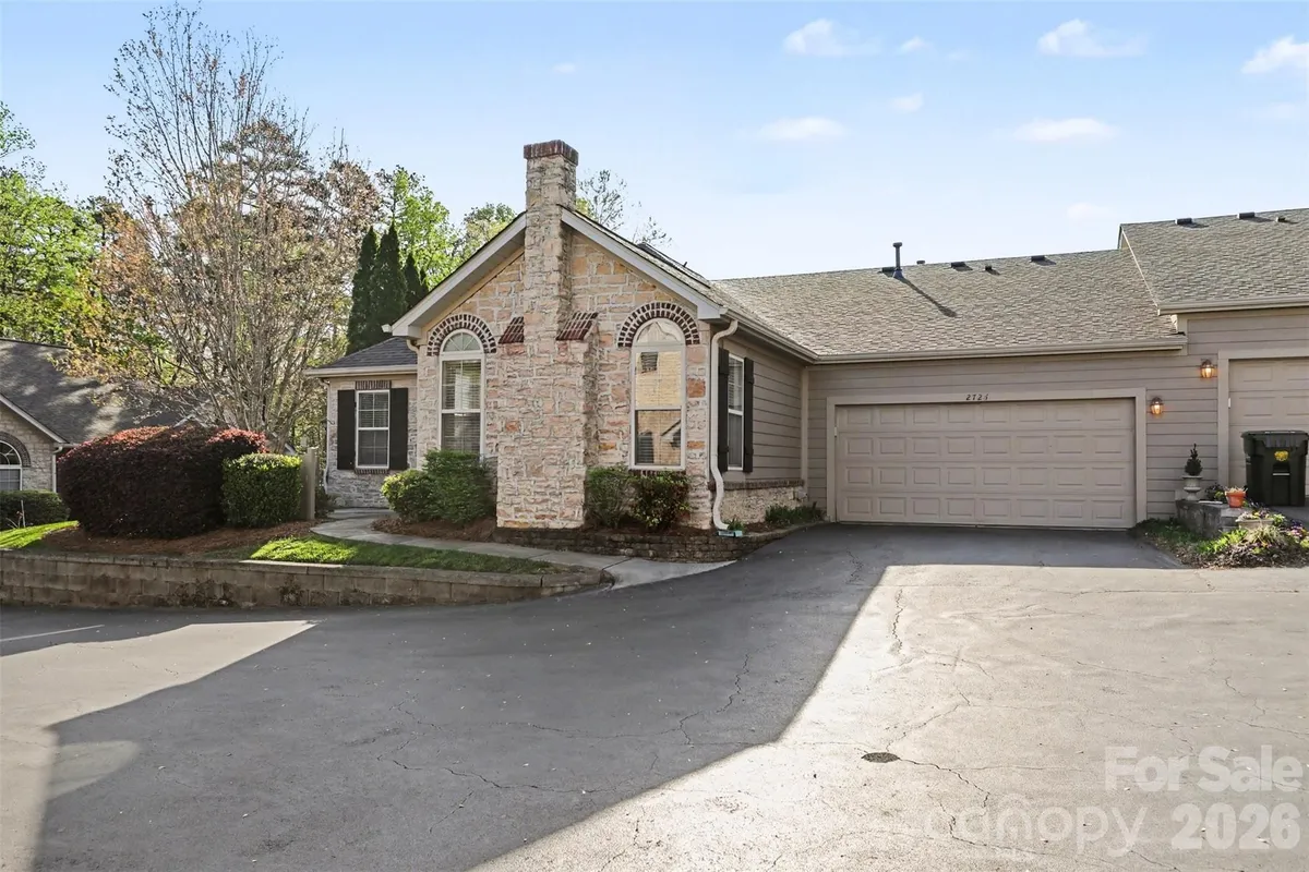 Property Slideshow image 1 of 30 | 2726 polo club blvd, Matthews, NC, 28105