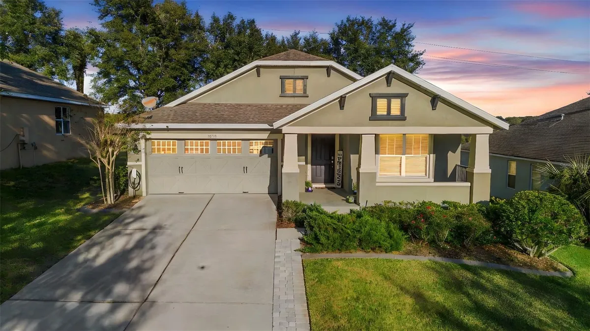 Property Slideshow image 1 of 52 | 30118 cheval st, Mount Dora, FL, 32757