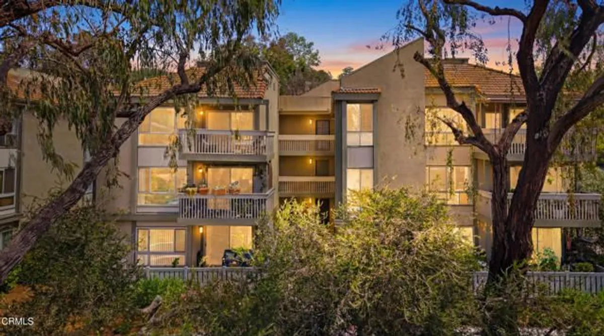 Property Slideshow image 1 of 1 | 254 sequoia ct 33, Thousand Oaks, CA, 91360