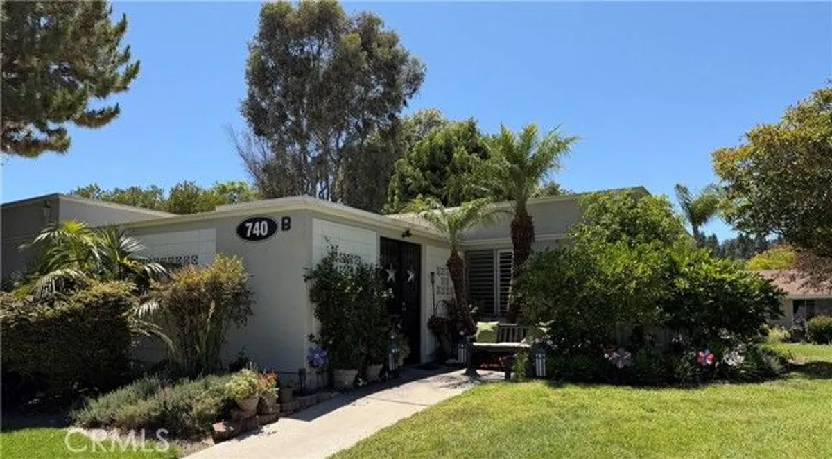 Property Slideshow image 1 of 2 | 740 avenida majorca b, Laguna Woods, CA, 92653