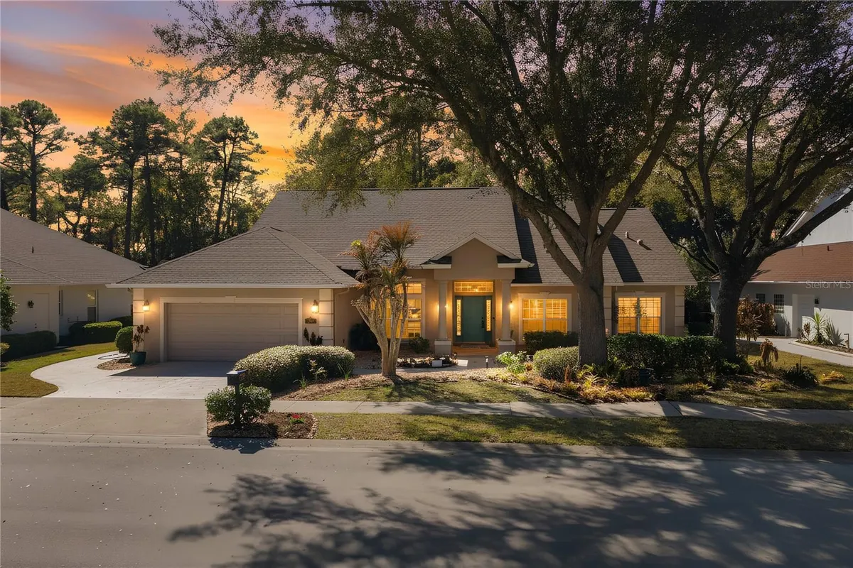 Property Slideshow image 1 of 60 | 5039 greenbriar trl, Mount Dora, FL, 32757