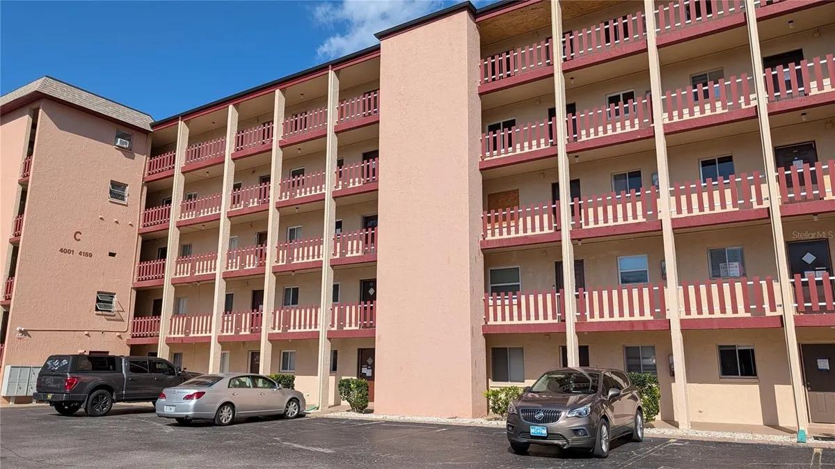 Property Slideshow image 1 of 6 | 4087 lake bayshore dr 312, Bradenton, FL, 34205