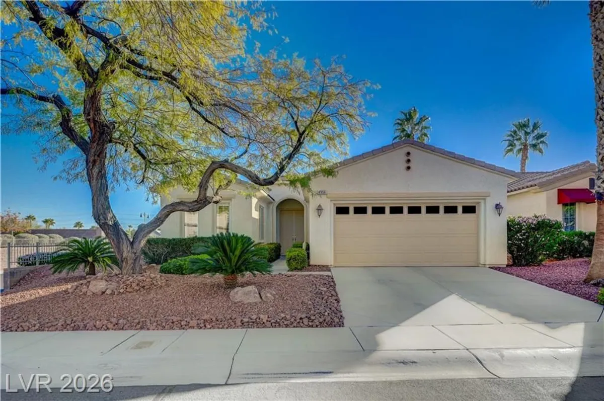 Property Slideshow image 1 of 41 | 4956 momenti st, Las Vegas, NV, 89135