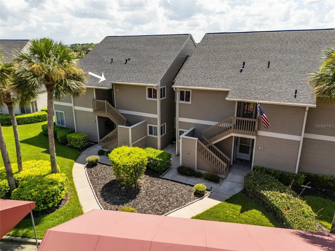 Property Slideshow image 1 of 32 | 11 magnolia dr 11, Ormond Beach, FL, 32174