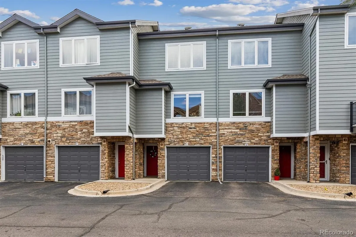 Property Slideshow image 1 of 25 | 2771 w riverwalk cir g, Littleton, CO, 80123