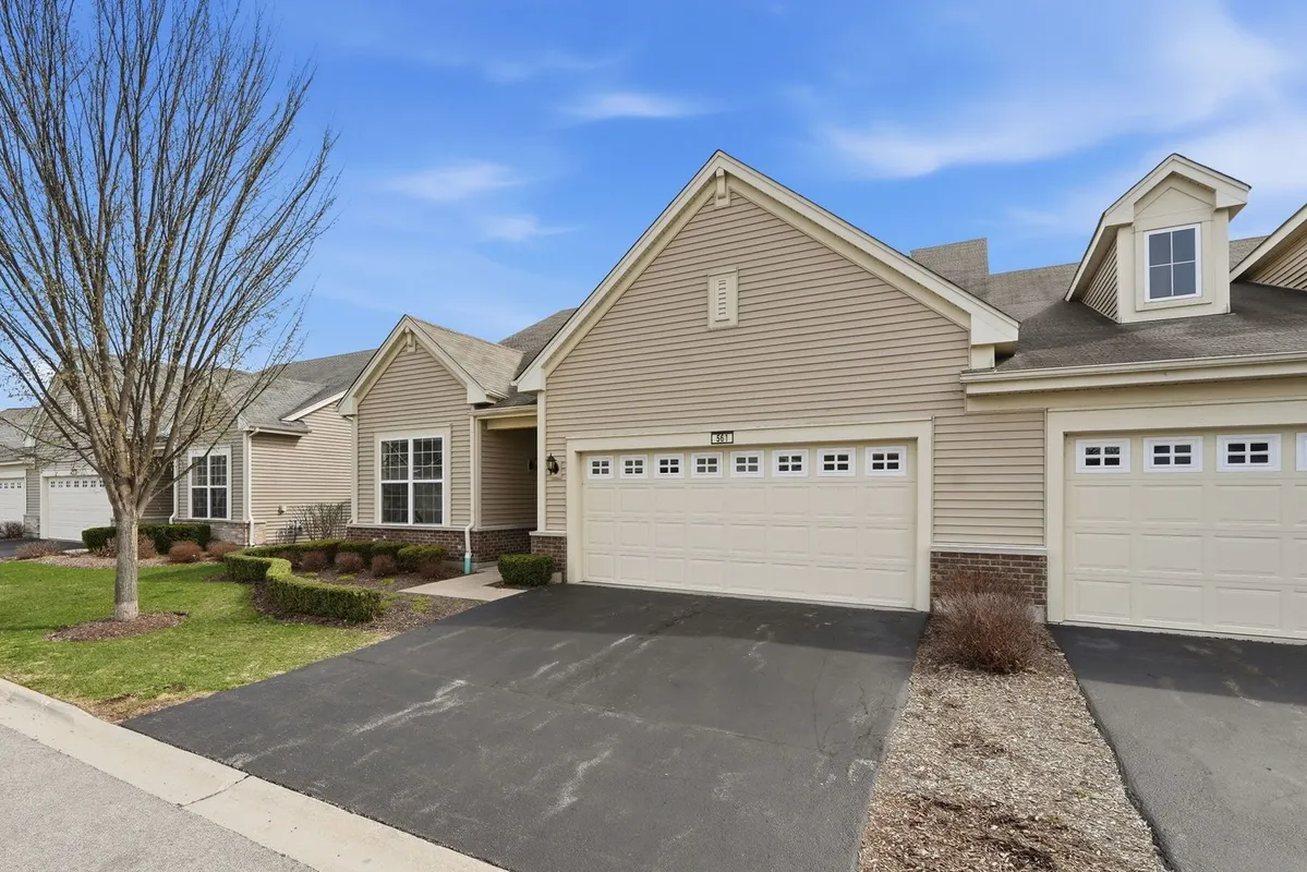 Property Slideshow image 1 of 42 | 561 autumn cir, Pingree Grove, IL, 60140