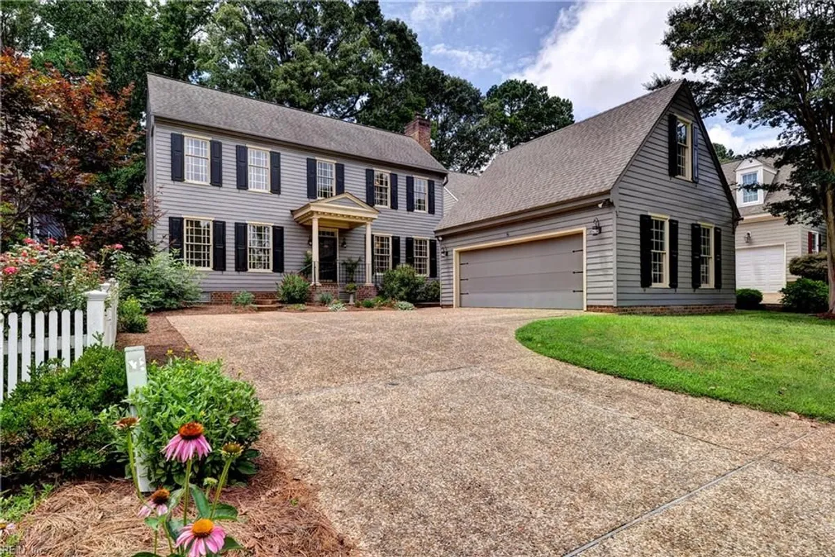 Property Slideshow image 1 of 1 | 134 alwoodley, Williamsburg, VA, 23188
