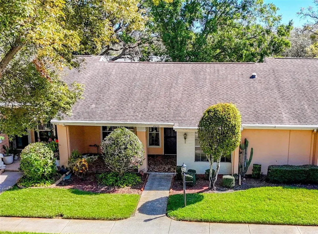 Property Slideshow image 1 of 31 | 4955 grist mill cir, New Port Richey, FL, 34655