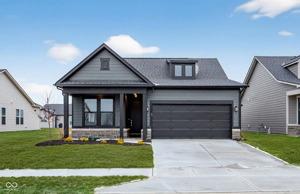 Property Slideshow image 1 of 41 | 13316 roundtop rd, Noblesville, IN, 46060