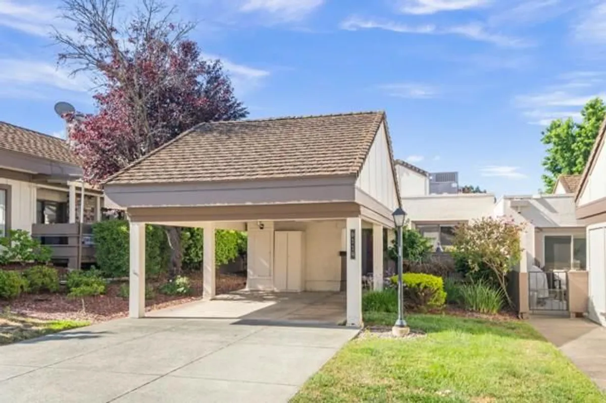 Property Slideshow image 1 of 29 | 6119 montgomery ct, San Jose, CA, 95135