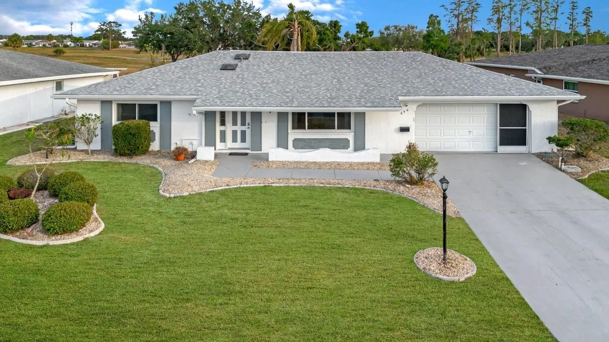 Property Slideshow image 1 of 60 | 646 allegheny dr, Sun City Center, FL, 33573