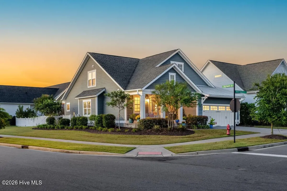 Property Slideshow image 1 of 46 | 3622 shell quarry dr, Wilmington, NC, 28412