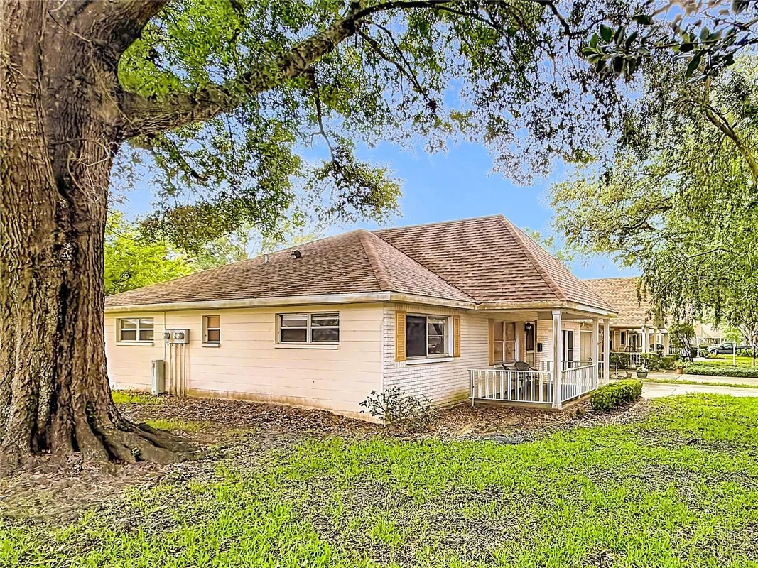 Property Slideshow image 1 of 44 | 9277 sw 83rd ave a, Ocala, FL, 34481